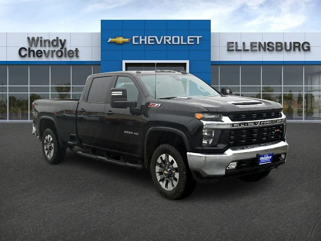 2022 Chevrolet Silverado HD LT 4WD Crew Cab Standard Box SRW's photo