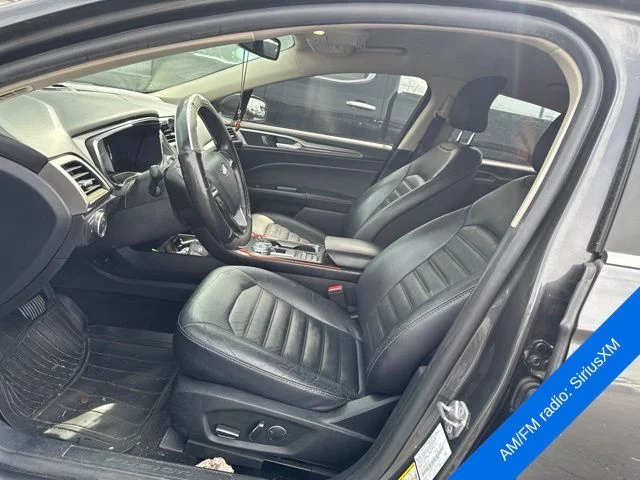 Used 2018 Magnetic Metallic Ford SE Luxury image 11