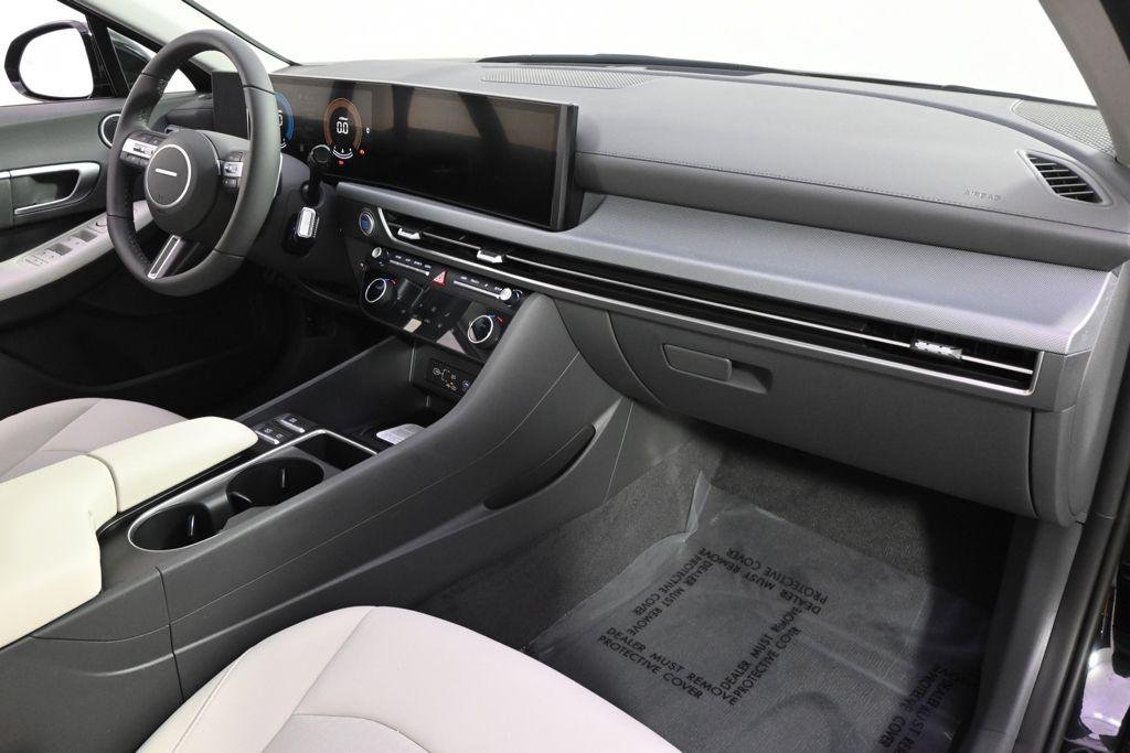 New 2026 Abyss Black Hyundai SEL Sport image 15