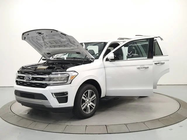 Used 2024 White Ford Limited image 11
