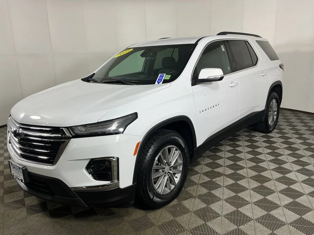 Used 2023 White Chevrolet LT image 5