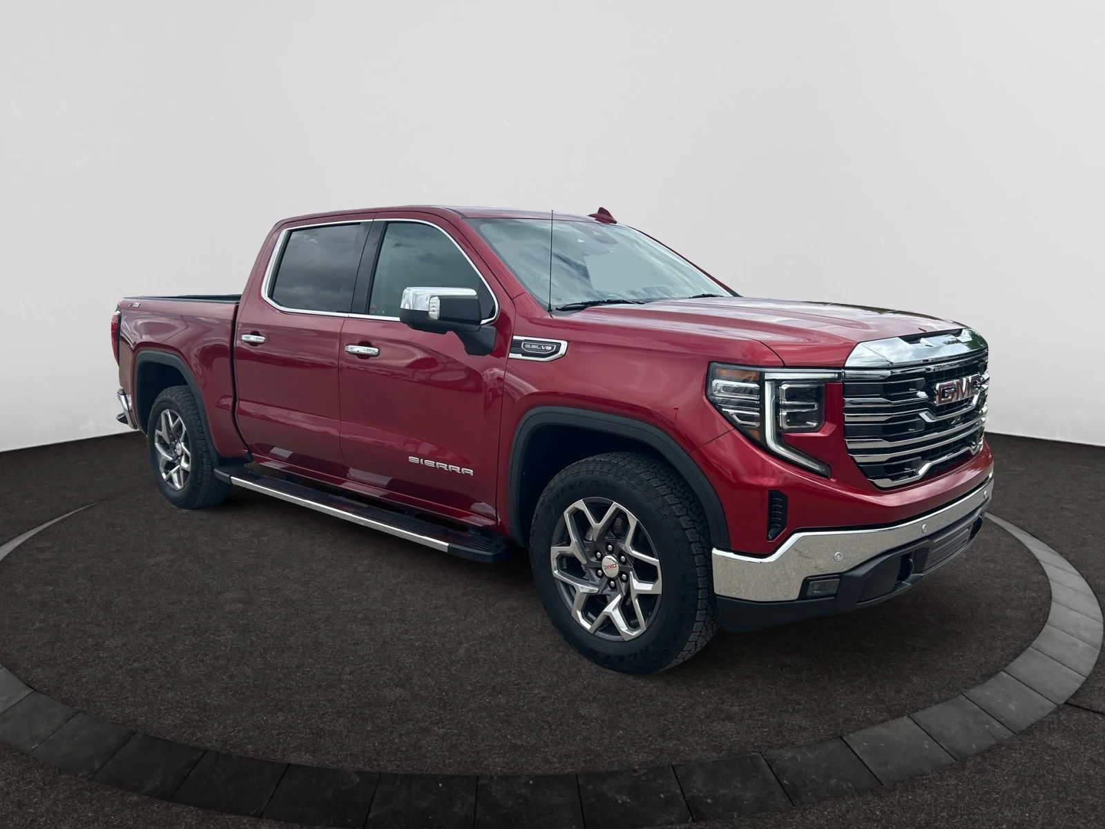 Used 2024 Red GMC SLT Crew Cab image 7