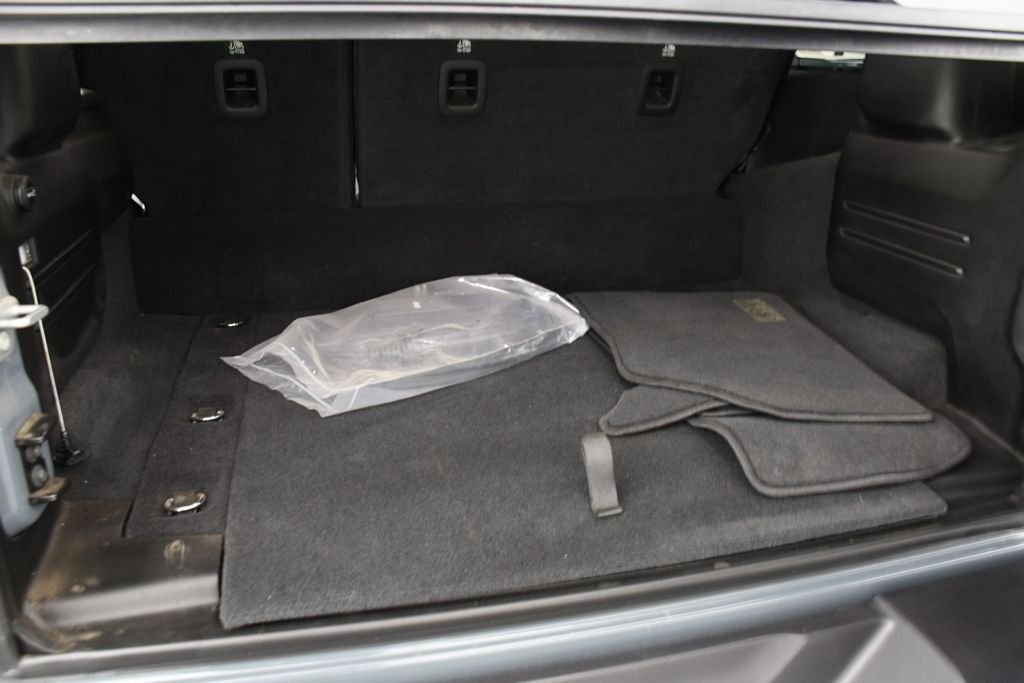 Used 2025 Anvil Clearcoat Jeep Sahara 4xe image 24