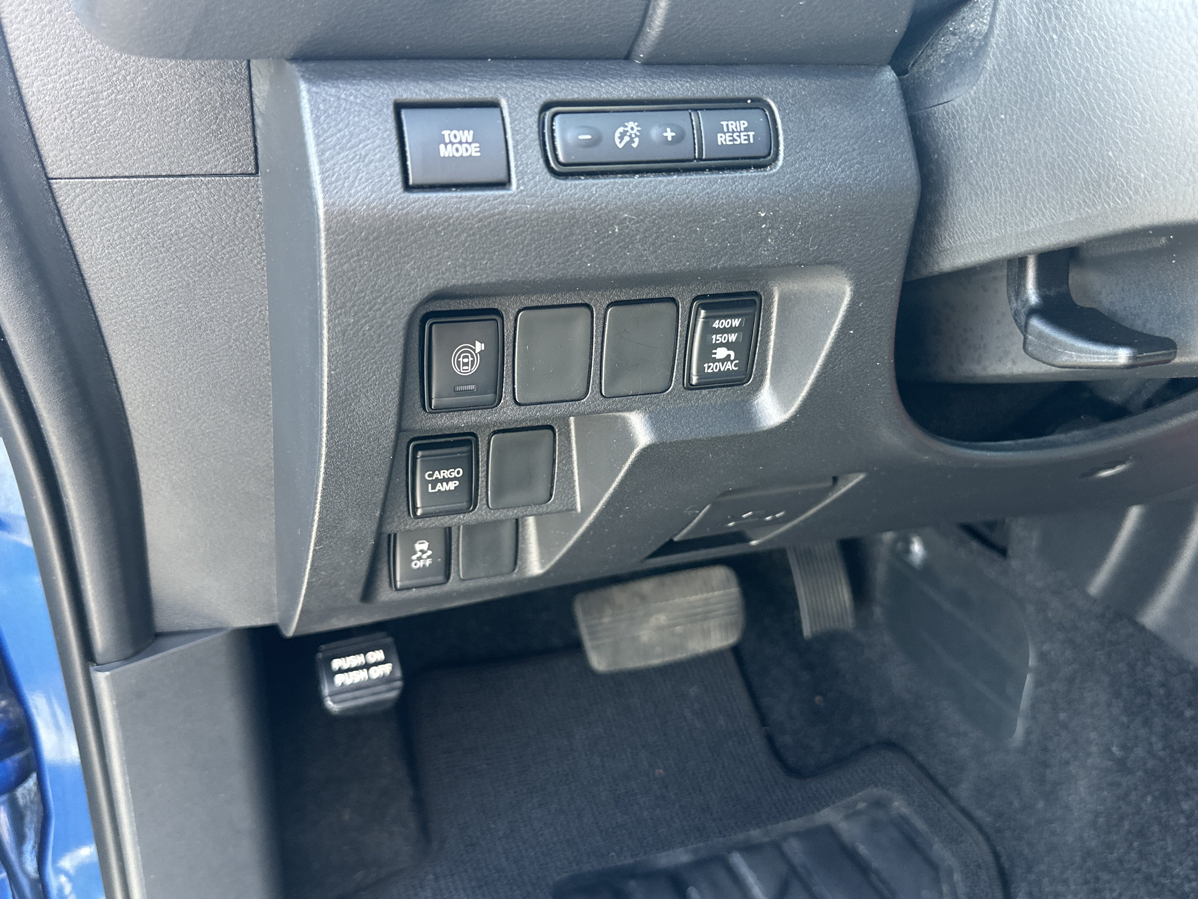 Used 2025 Bluestone Pearl Nissan PRO-X image 28