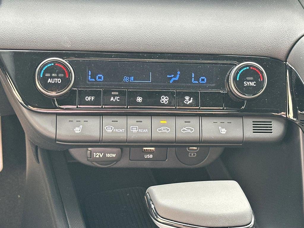 New 2026 Fluid Metal Hyundai SEL Sport Premium image 18