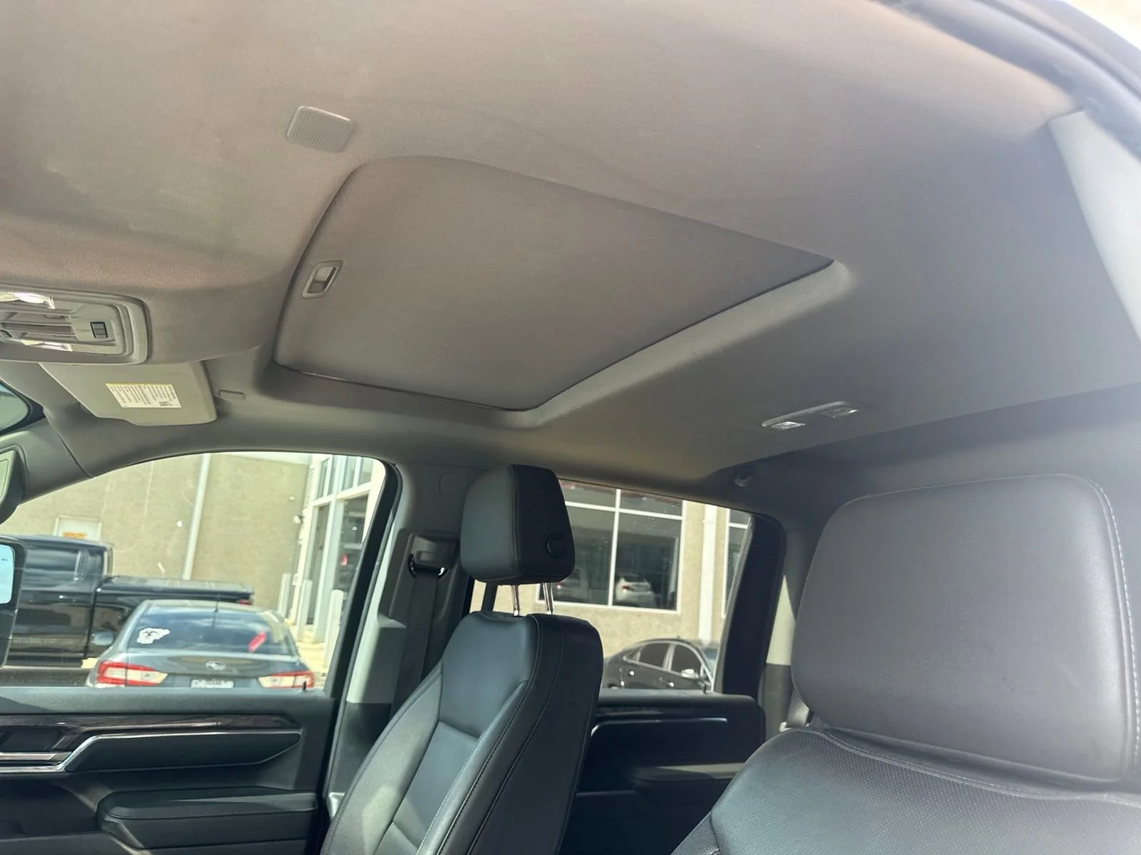 Used 2024 Summit White Chevrolet LTZ image 14