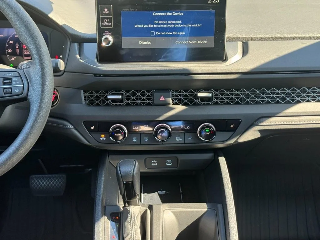 Certified Used 2026  Honda SE image 14