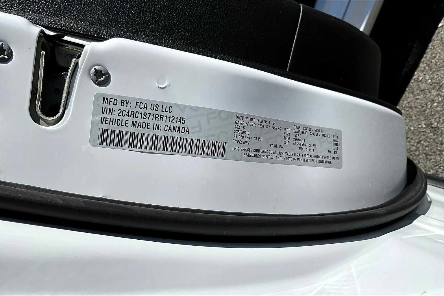 Used 2024 Bright White Clearcoat Chrysler Hybrid S Appearance Pkg image 36