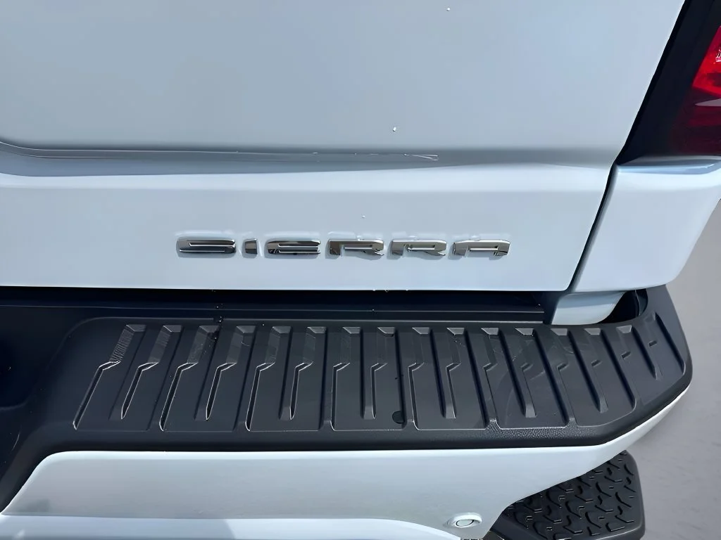 New 2026 Glacier White Tricoat GMC Denali Ultimate image 37