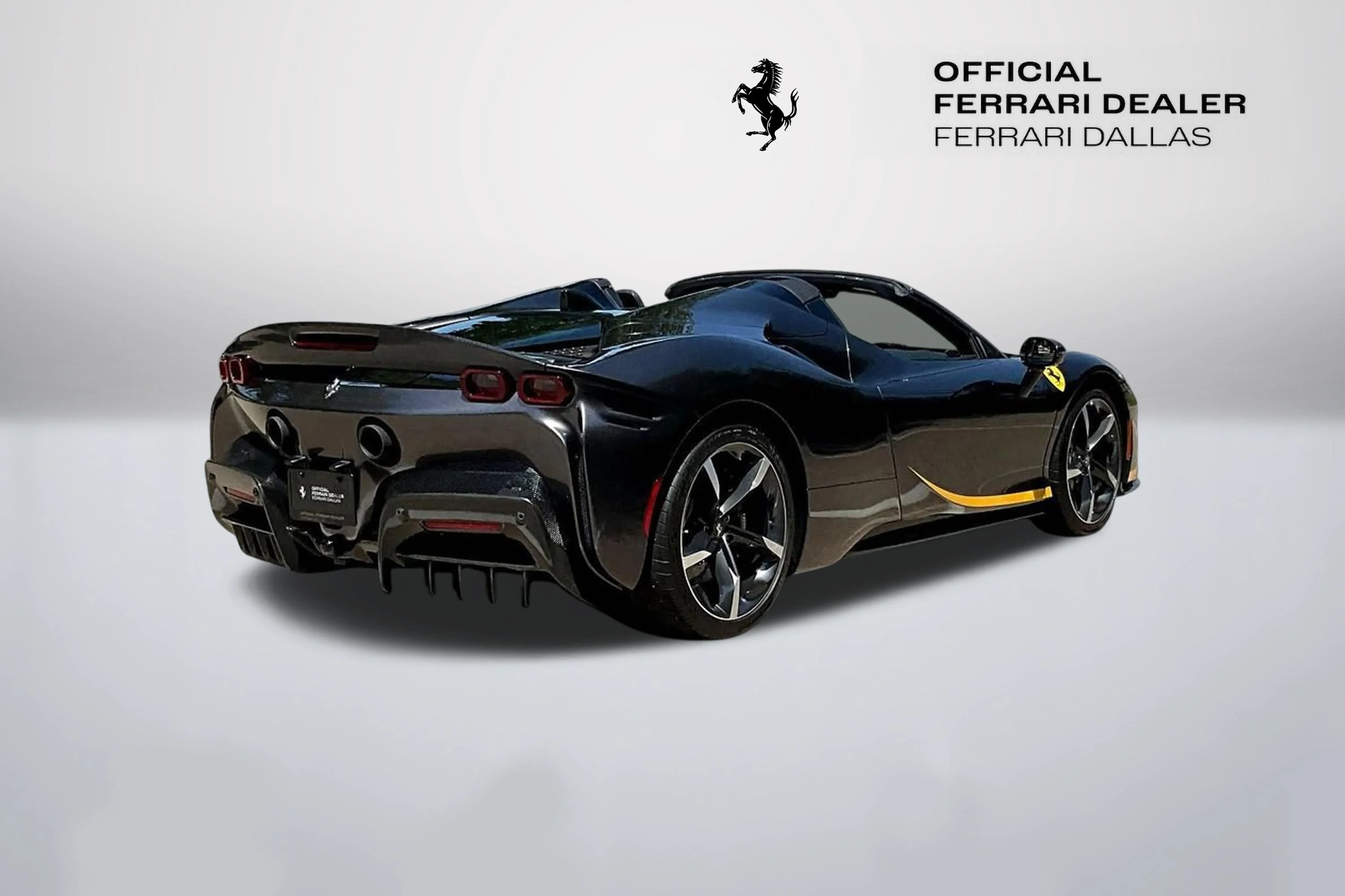 Used 2022 Extra Sample Ferrari  image 7