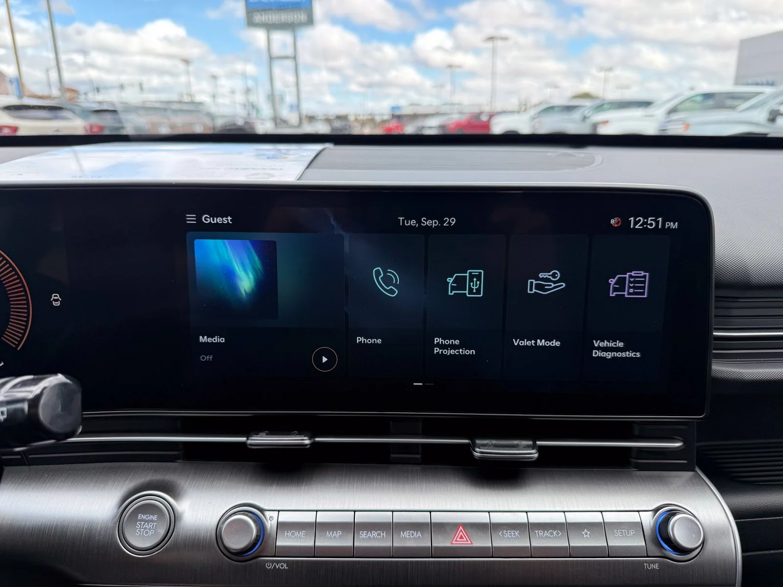 2025 Hyundai Kona SEL - Photo 22