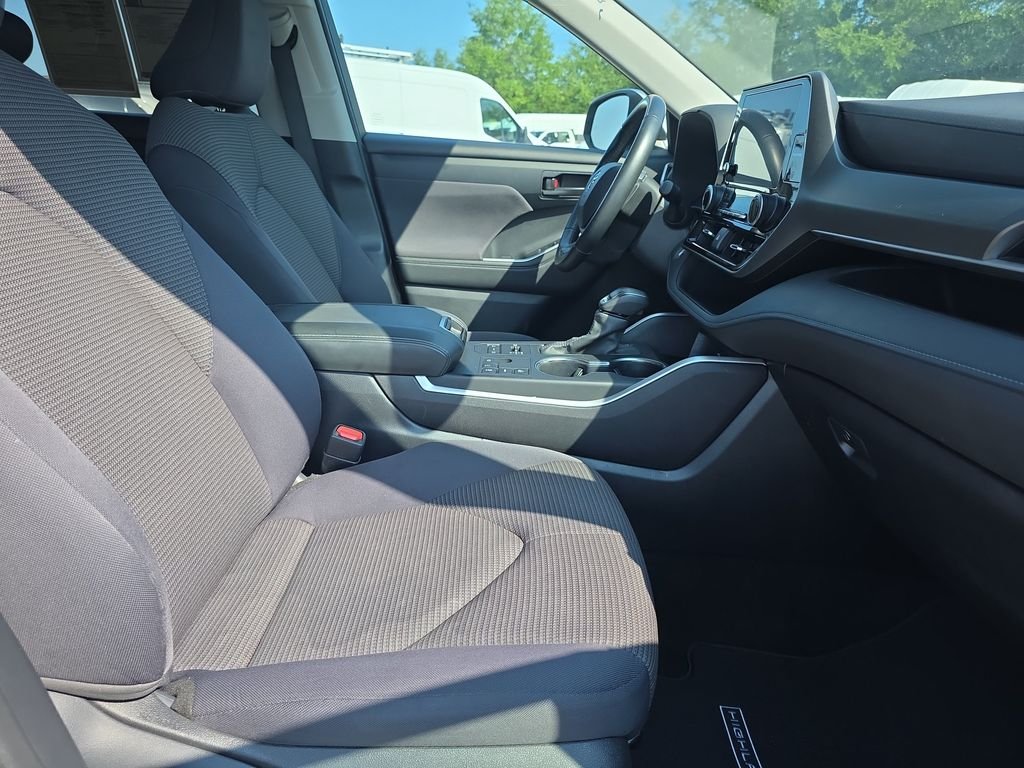 Used 2024 Silver Toyota LE image 33