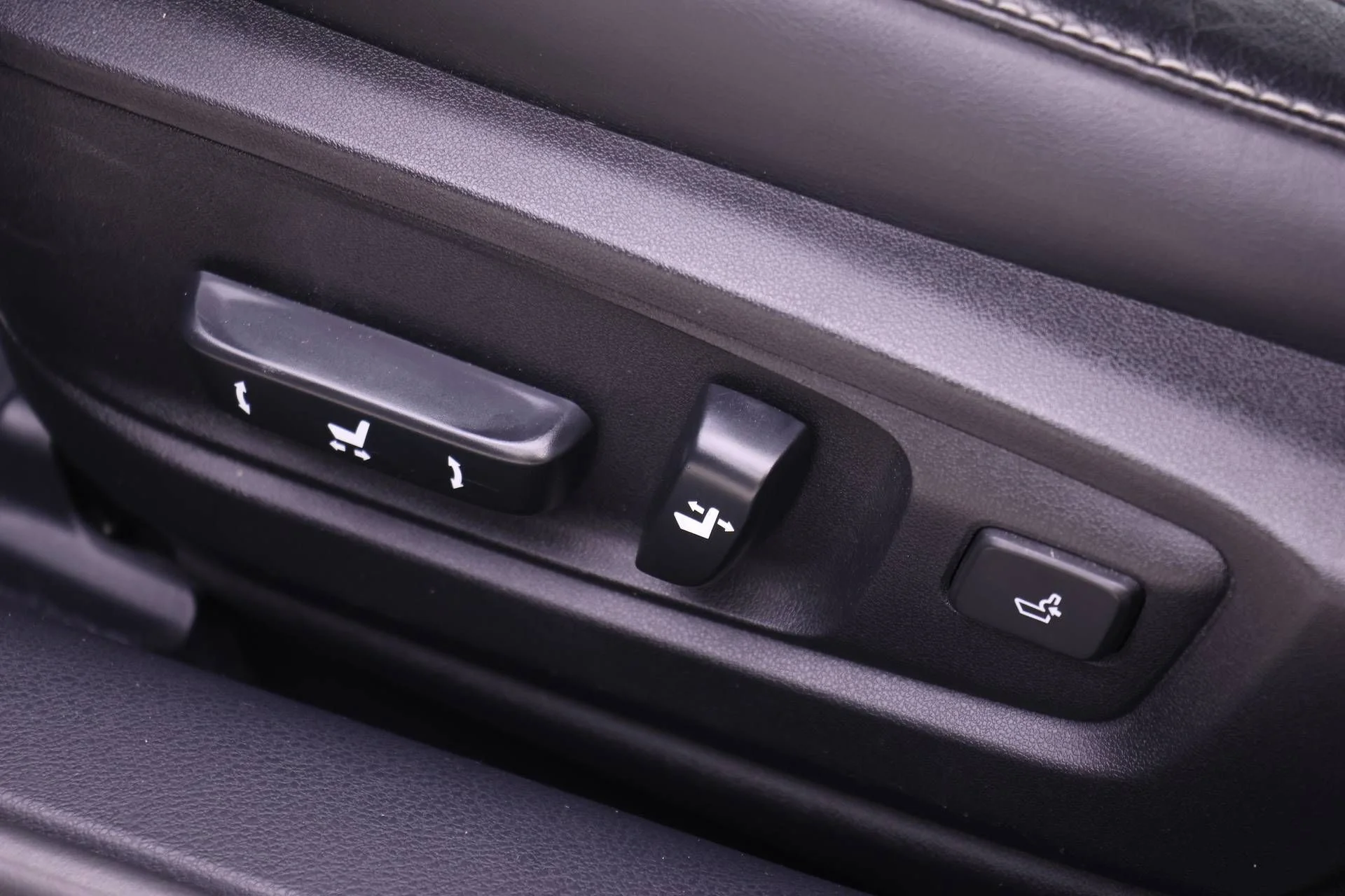 Used 2015 Gray Lexus 350 image 20