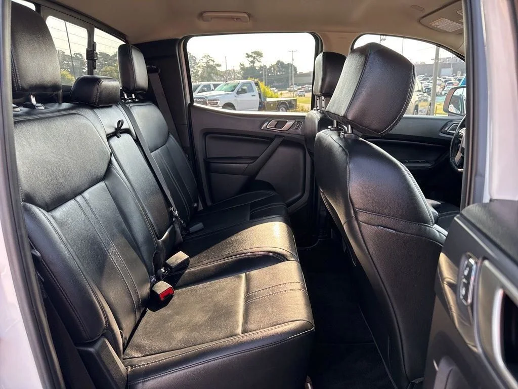 Used 2019 White Ford Lariat image 18