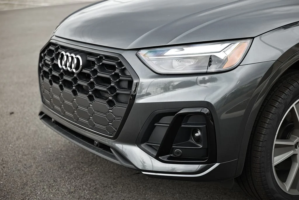 Used 2025 Tambora Gray Metallic Audi 2.0T Premium Plus image 12