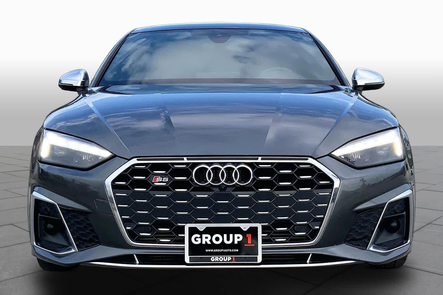 Used 2022 Daytona Gray Pearl Effect Audi Premium Plus image 4