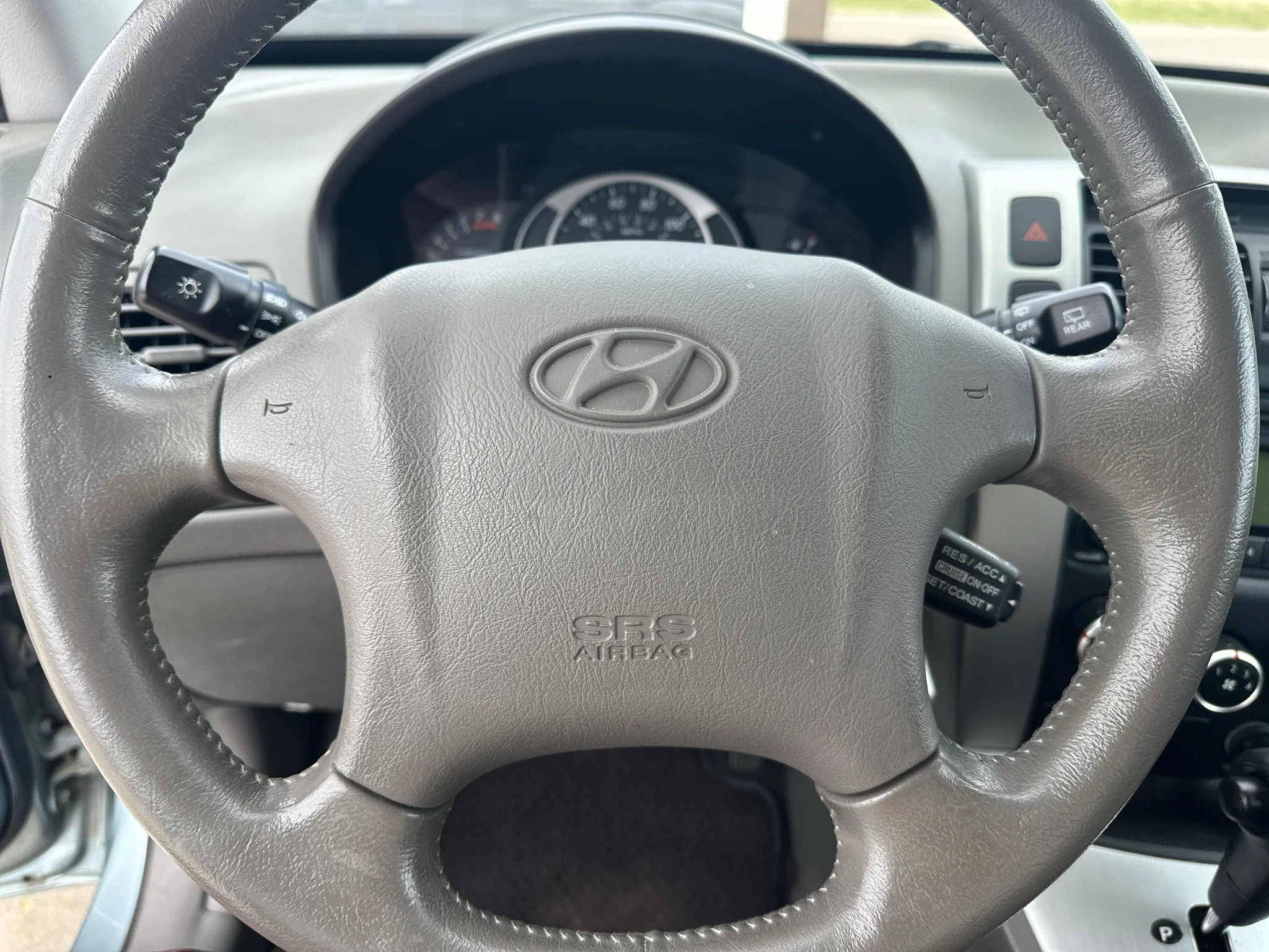 Used 2009 Desert Sage Metallic Hyundai SE image 16