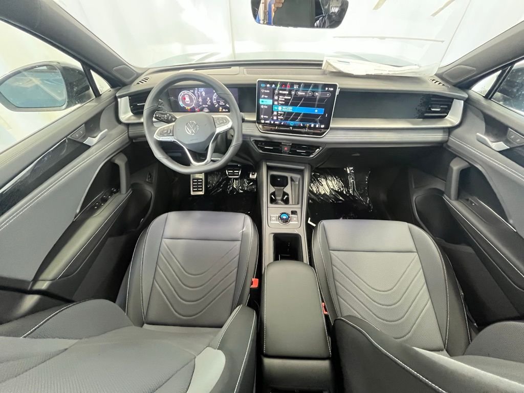 2026 Volkswagen Tiguan SE R-LINE BLACK - Photo 13