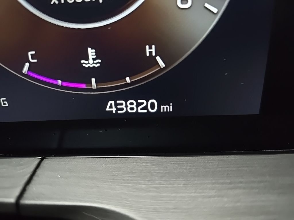 Used 2023 Silver Kia SX-Prestige X-Line image 23