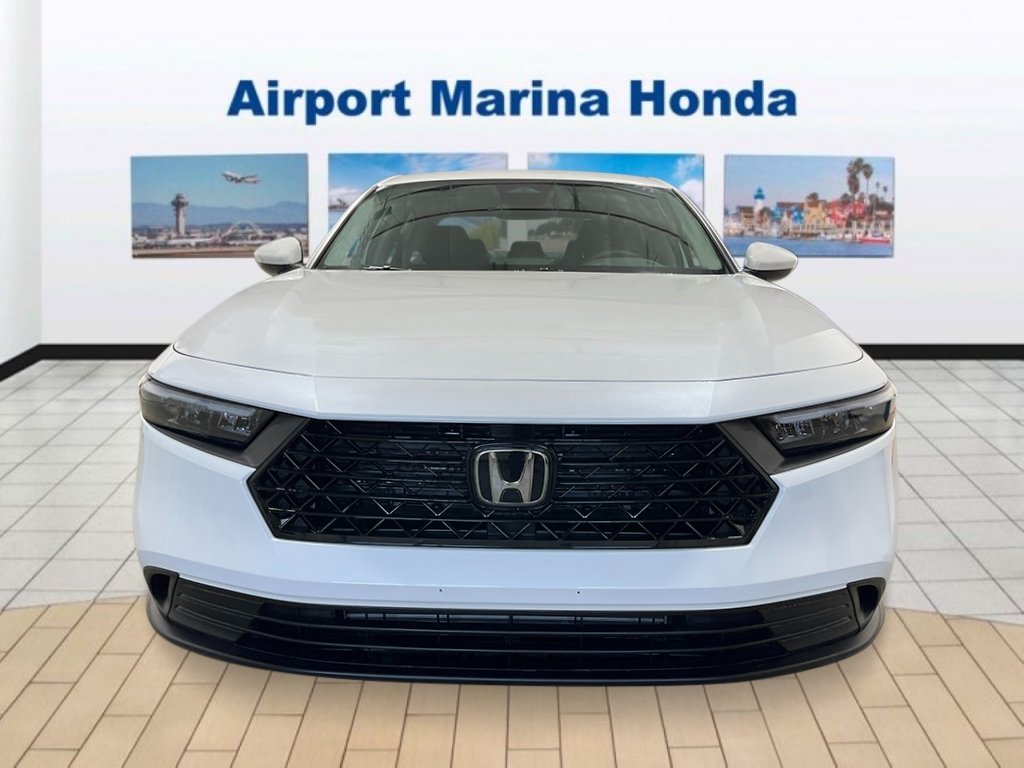 New 2026 Platinum White Pearl Honda LX image 9
