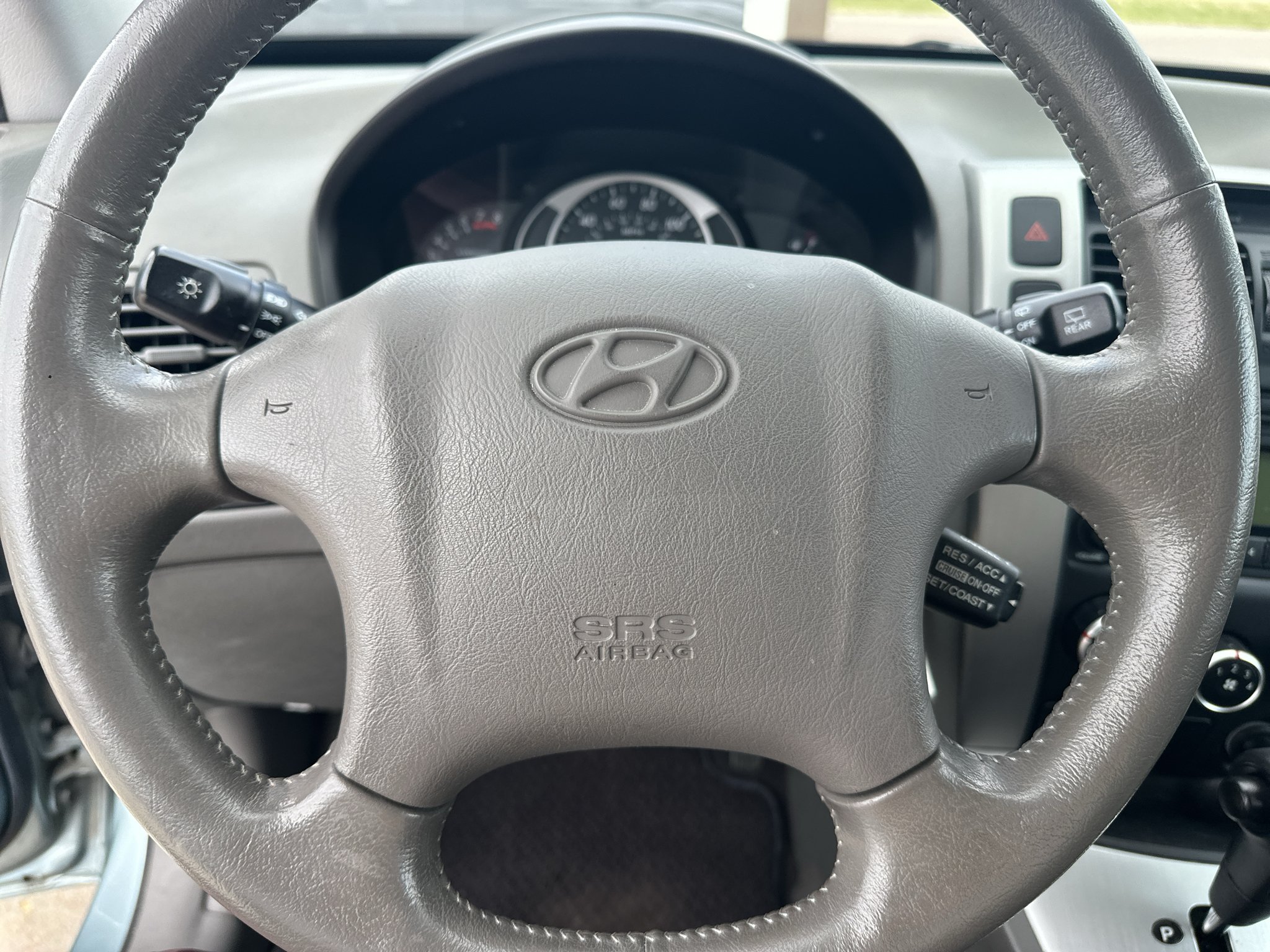 Used 2009 Desert Sage Metallic Hyundai SE image 16
