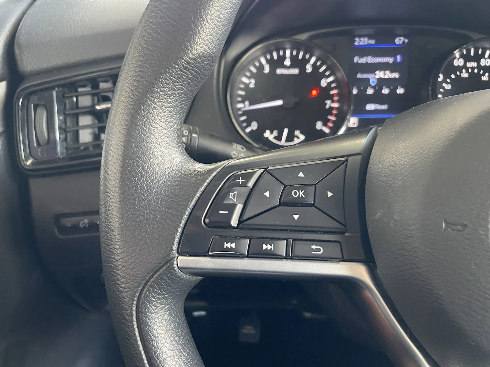 2022 Nissan Rogue Sport S - Photo 16