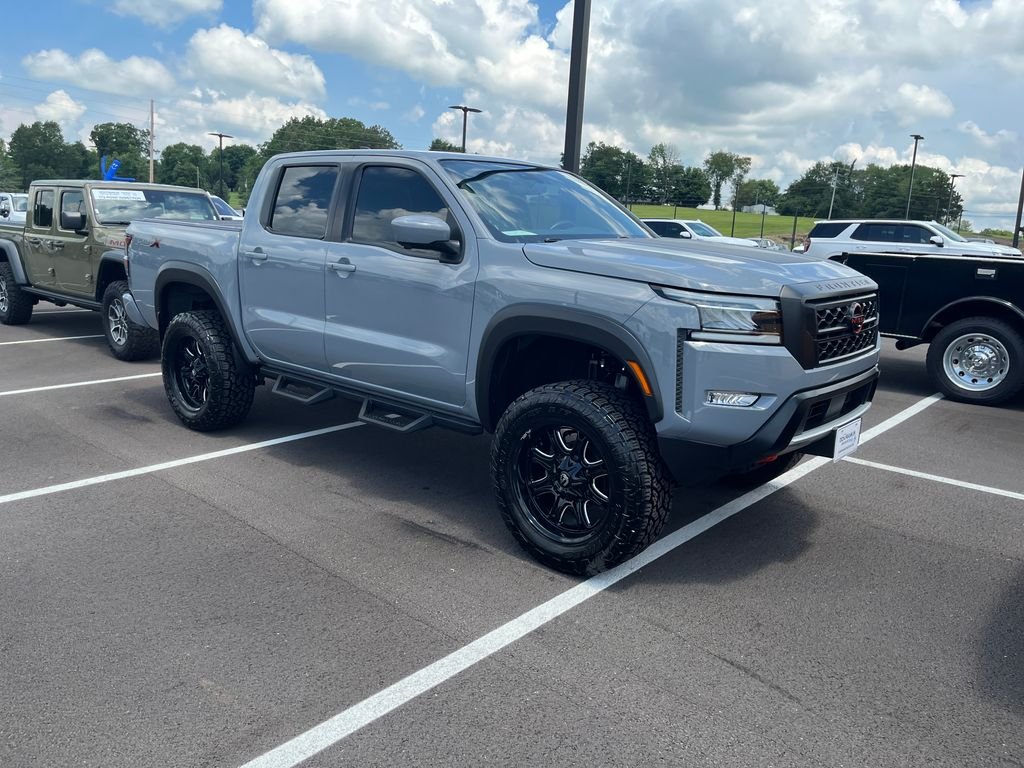 Used 2022 Gray Nissan PRO-X image 7
