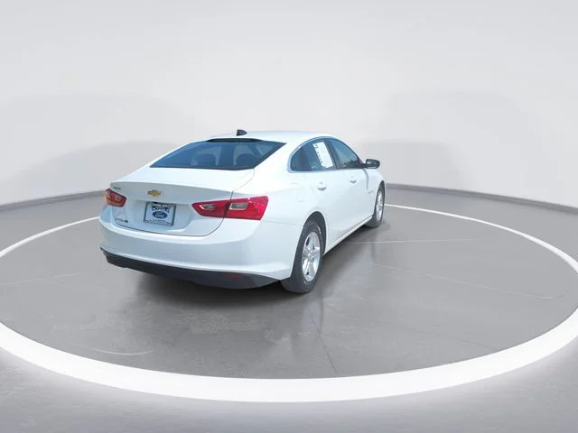 Used 2023 White Chevrolet LS image 8