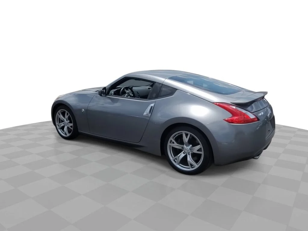 Used 2011 Gray Nissan 2dr Cpe Auto image 6
