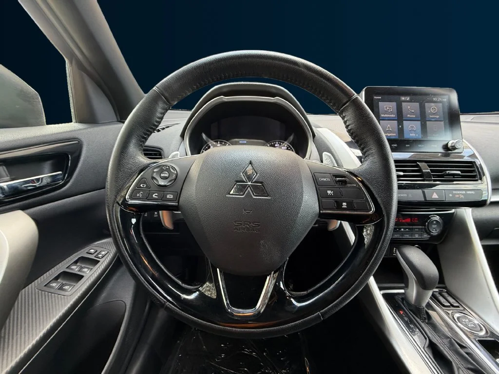 Used 2024  Mitsubishi SE image 13