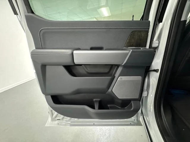 New 2026 Avalanche Ford F-250® Lariat® image 8