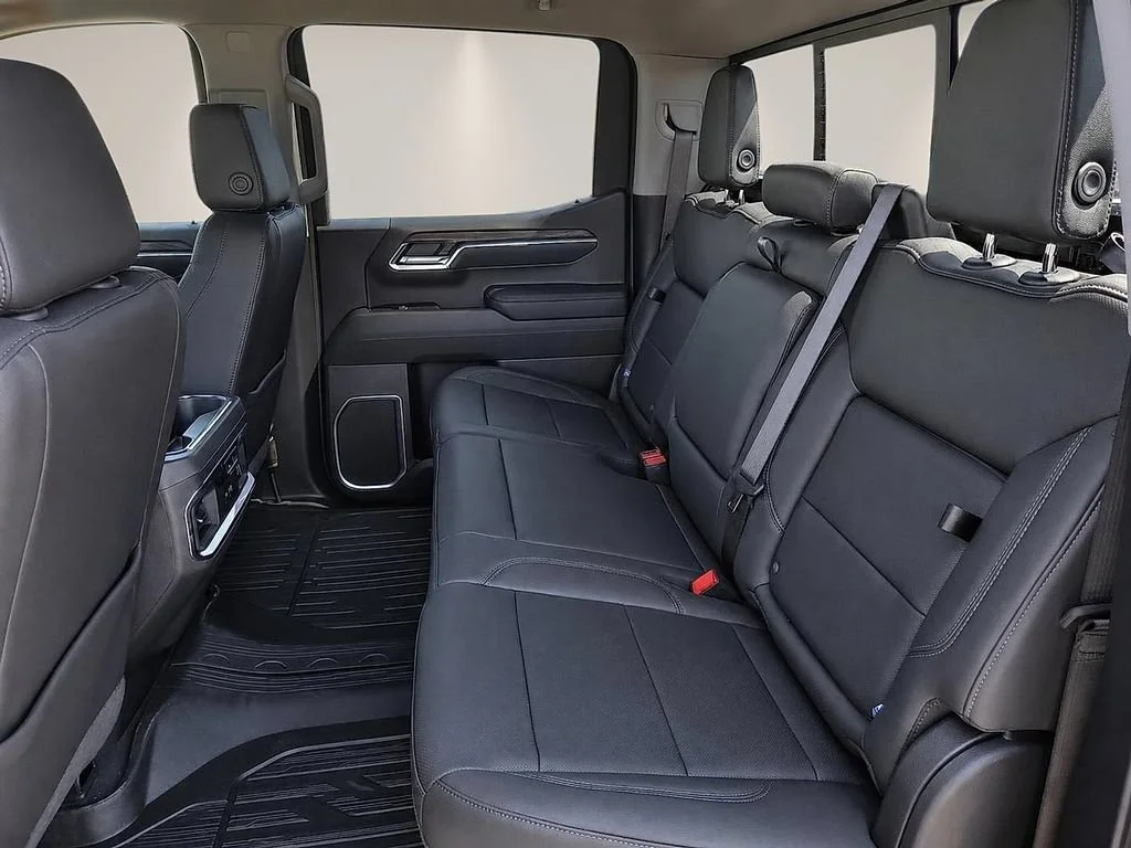 2026 GMC Sierra 1500 SLT - Photo 12