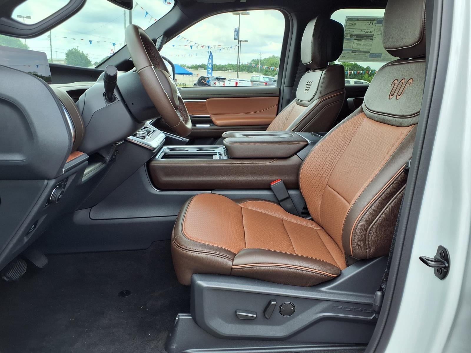 New 2026 Oxford White Ford MAX King Ranch® image 20