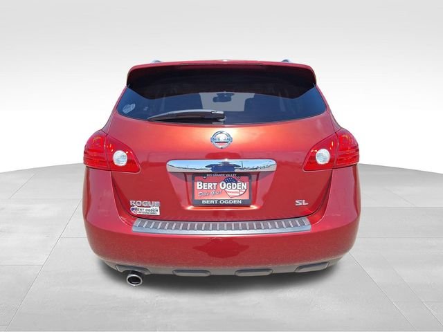 Used 2013 Red Nissan SL image 6
