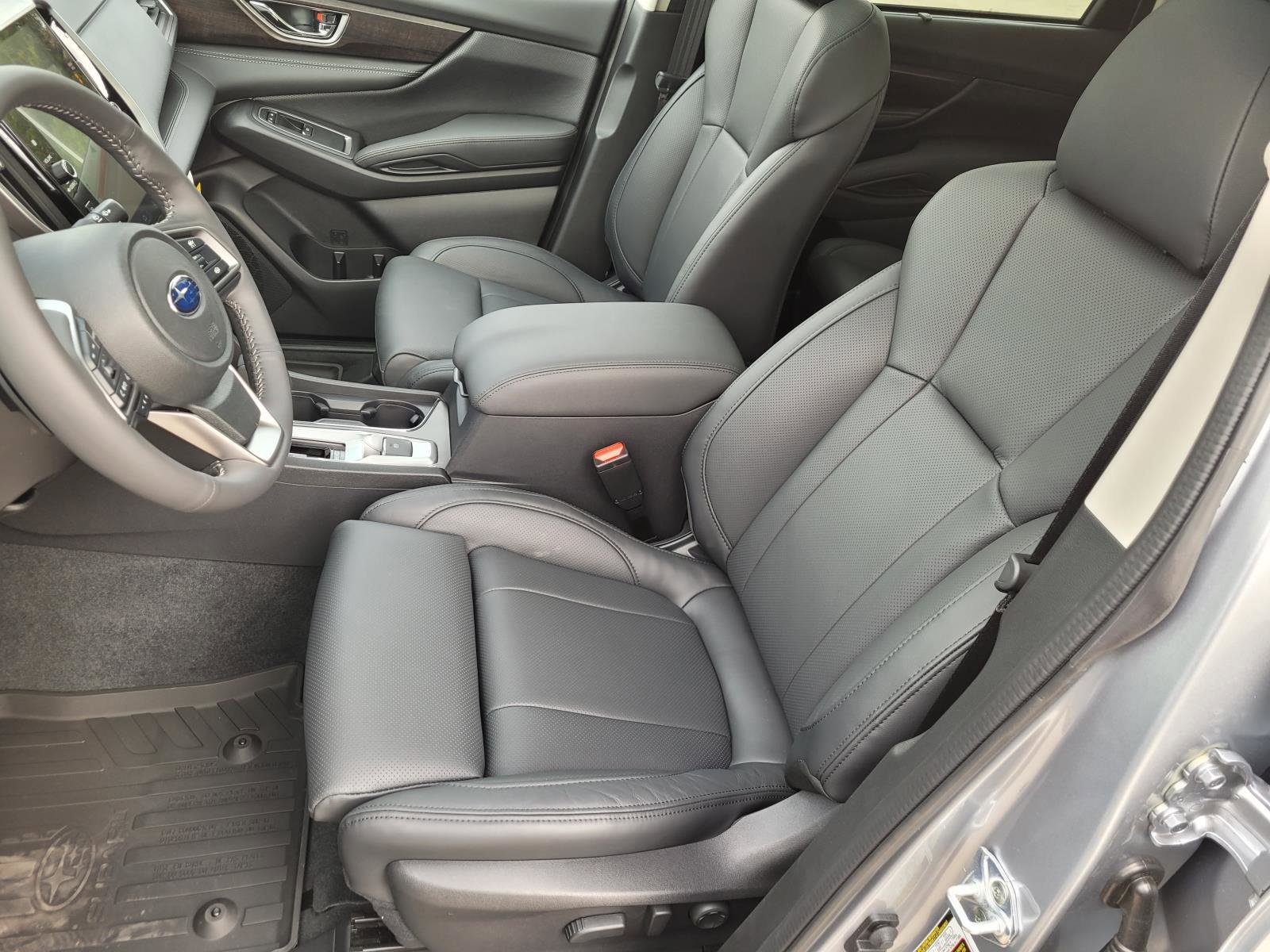 New 2026 ICE SILVER METALLIC Subaru Touring 7-Passenger image 3