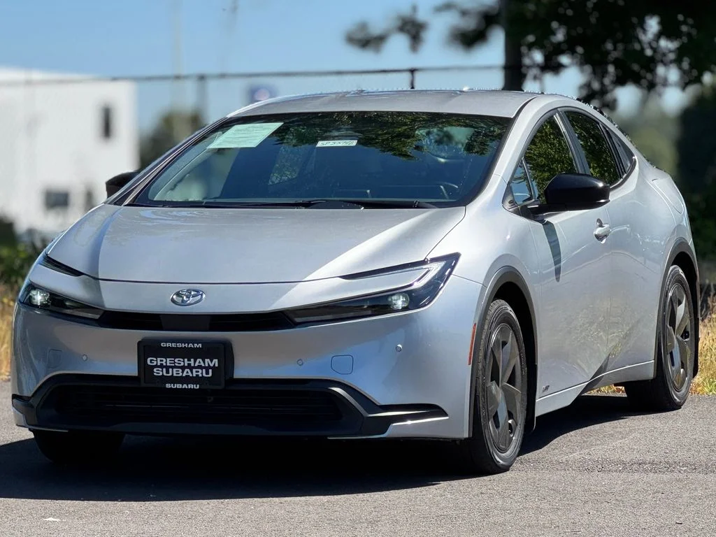 Used 2025 Cutting Edge Toyota LE image 3
