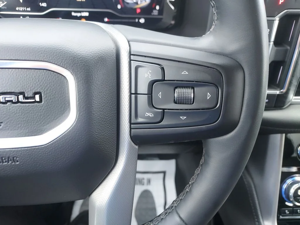 Used 2023 Silver GMC Denali image 12