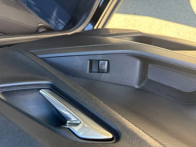 2025 Chevrolet Equinox LT - Photo 14