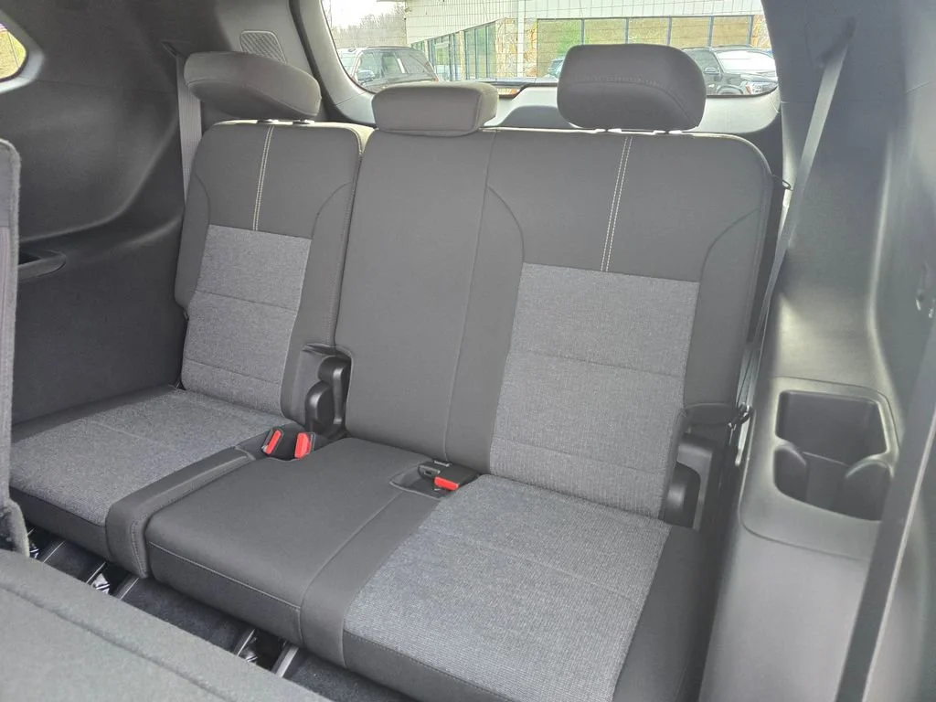 2026 GMC Acadia Elevation - Photo 13