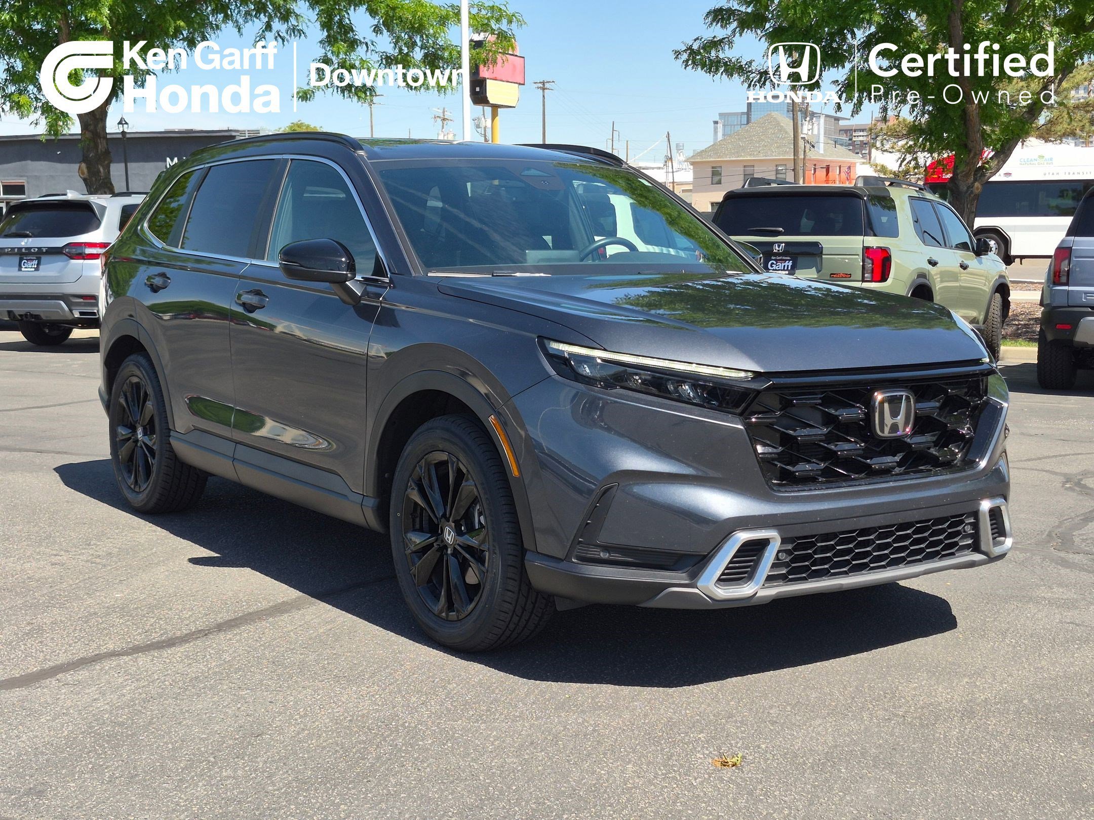 2023 Honda CR-V Hybrid Sport Touring AWD's photo