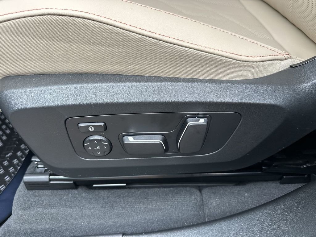2026 BMW X3 30 - Photo 14