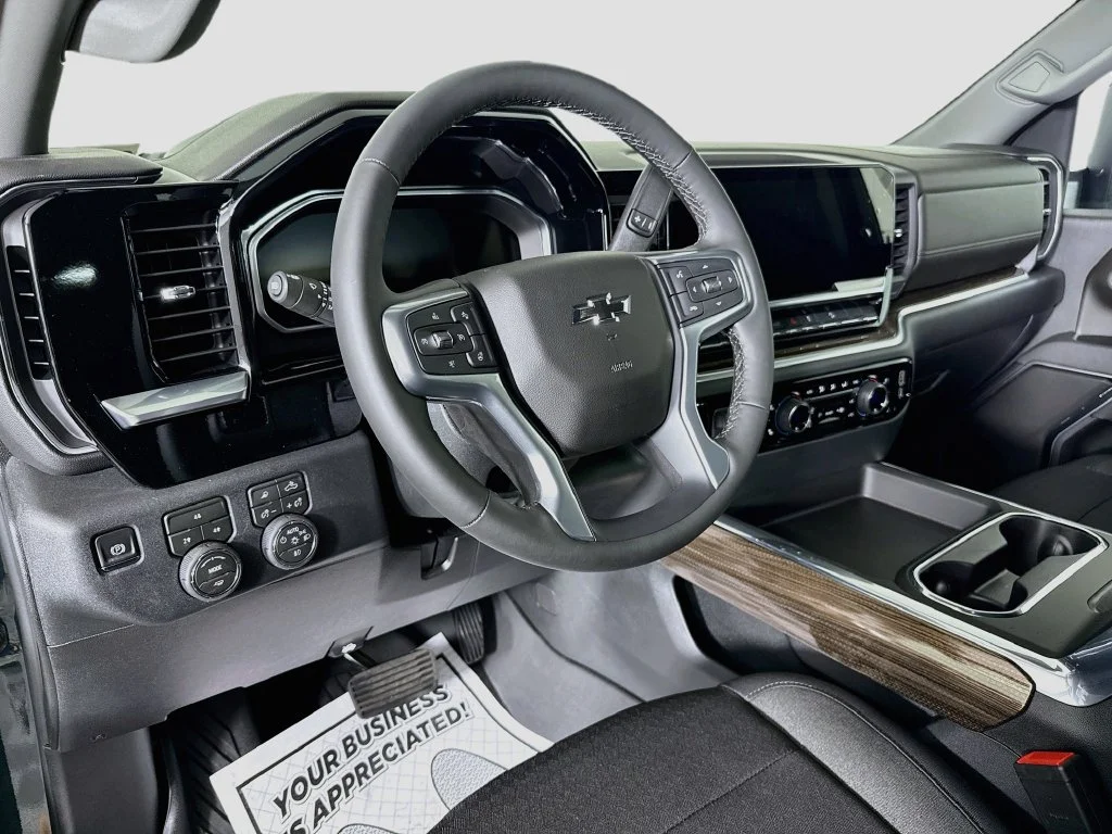 New 2026 Gray Chevrolet LT image 9