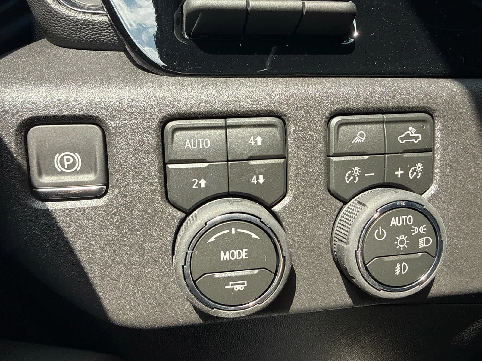 2026 Chevrolet Silverado 1500 ZR2 - Photo 18