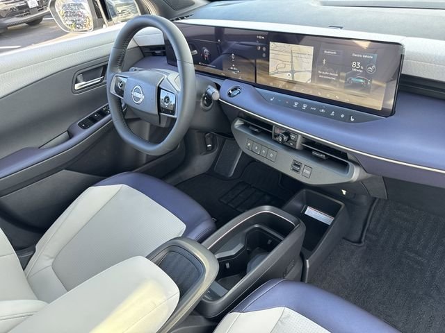 New 2026 Seabreeze Blue Pearl / Super Black Two-tone Nissan SV+ image 22