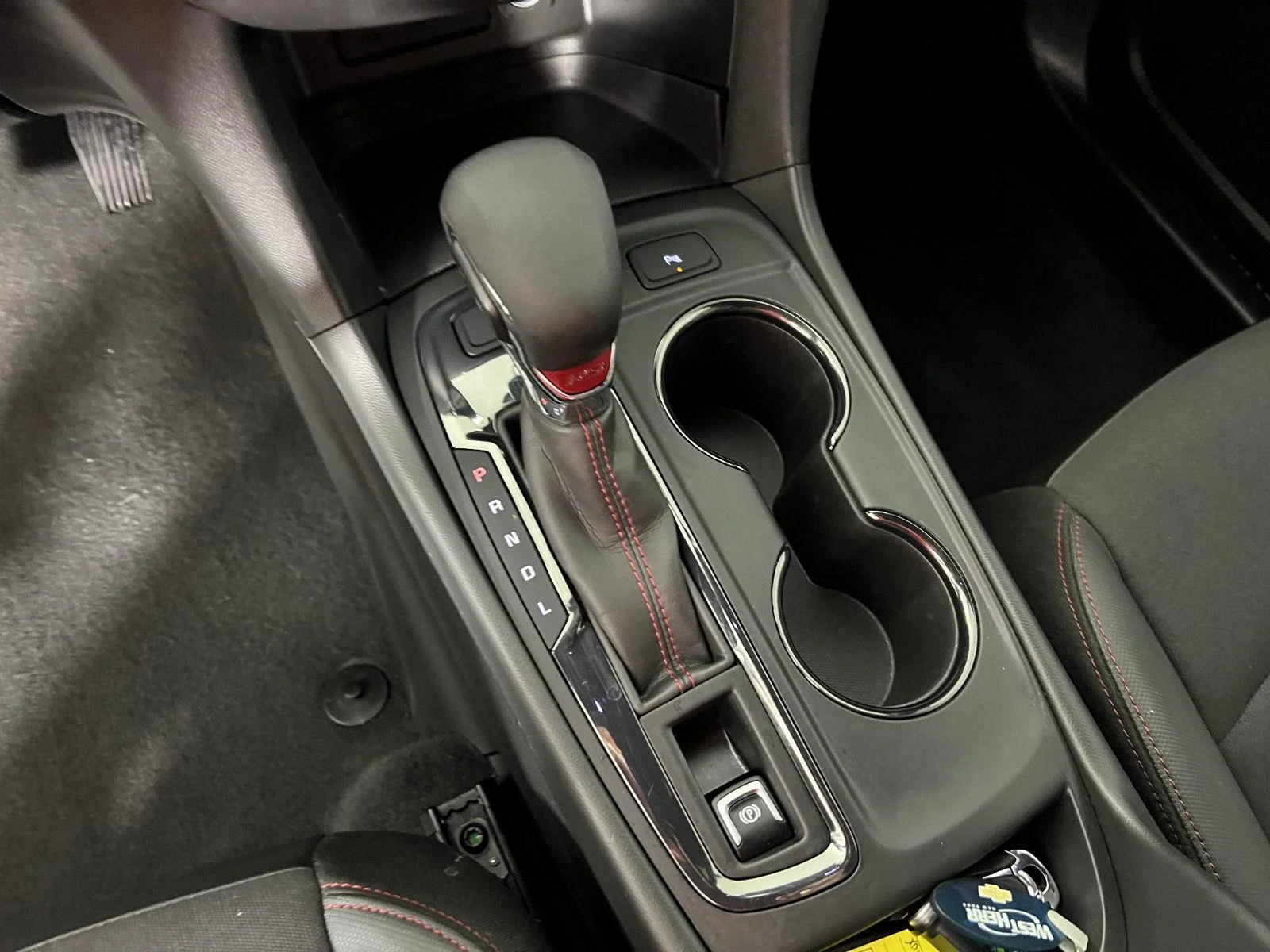 Used 2022 Summit White Chevrolet RS image 5
