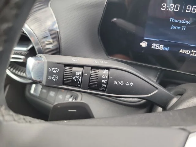 Used 2025 Gray Chevrolet LT image 30