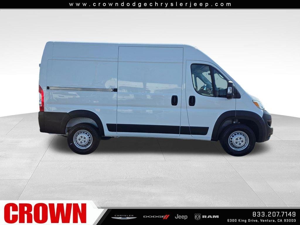 New 2026 Bright White Clear-Coat Exterior Paint RAM Tradesman image 4