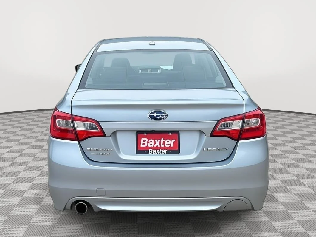 Used 2015 Ice Silver Metallic Subaru 2.5i Premium image 4