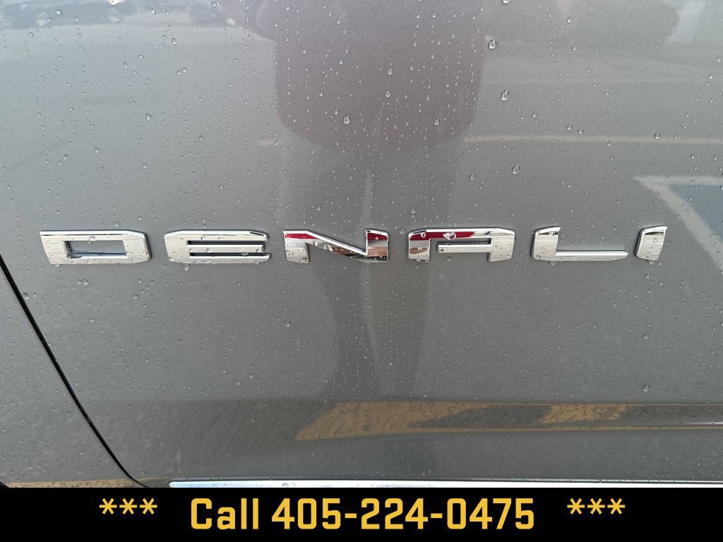 2026 GMC Yukon Denali - Photo 12
