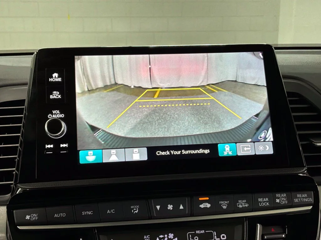 2026 Honda Odyssey Touring - Photo 18